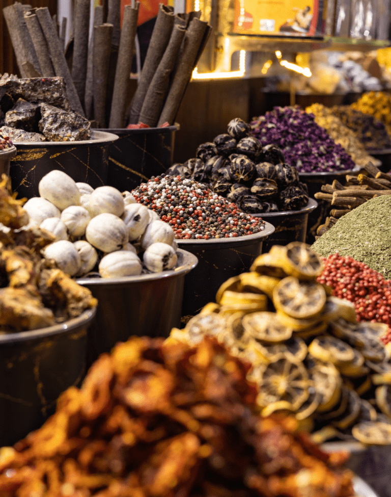 Guide complet des meilleurs souks de Dubaï